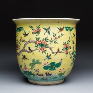 A Chinese famille verte yellow-ground 'Birds among Flowering Branches' jardinière — 照片 4