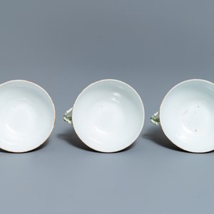 A Chinese yellow-ground famille verte tea service, 19th C. — photo 15
