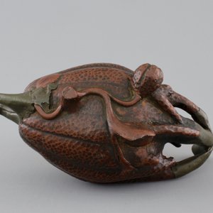 A Chinese Yixing pewter-mounted buddha's hand shaped teapot, 18/19th C. — photo 6