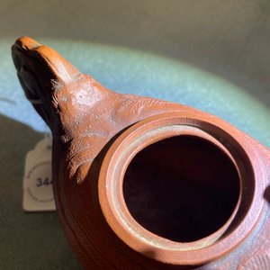 A Chinese Yixing 'phoenix' stoneware teapot and cover, Kangxi — 照片 19
