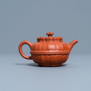 A Chinese Yixing stoneware chrysanthemum-shaped teapot and cover, Yongzheng/Qianlong — photo 4