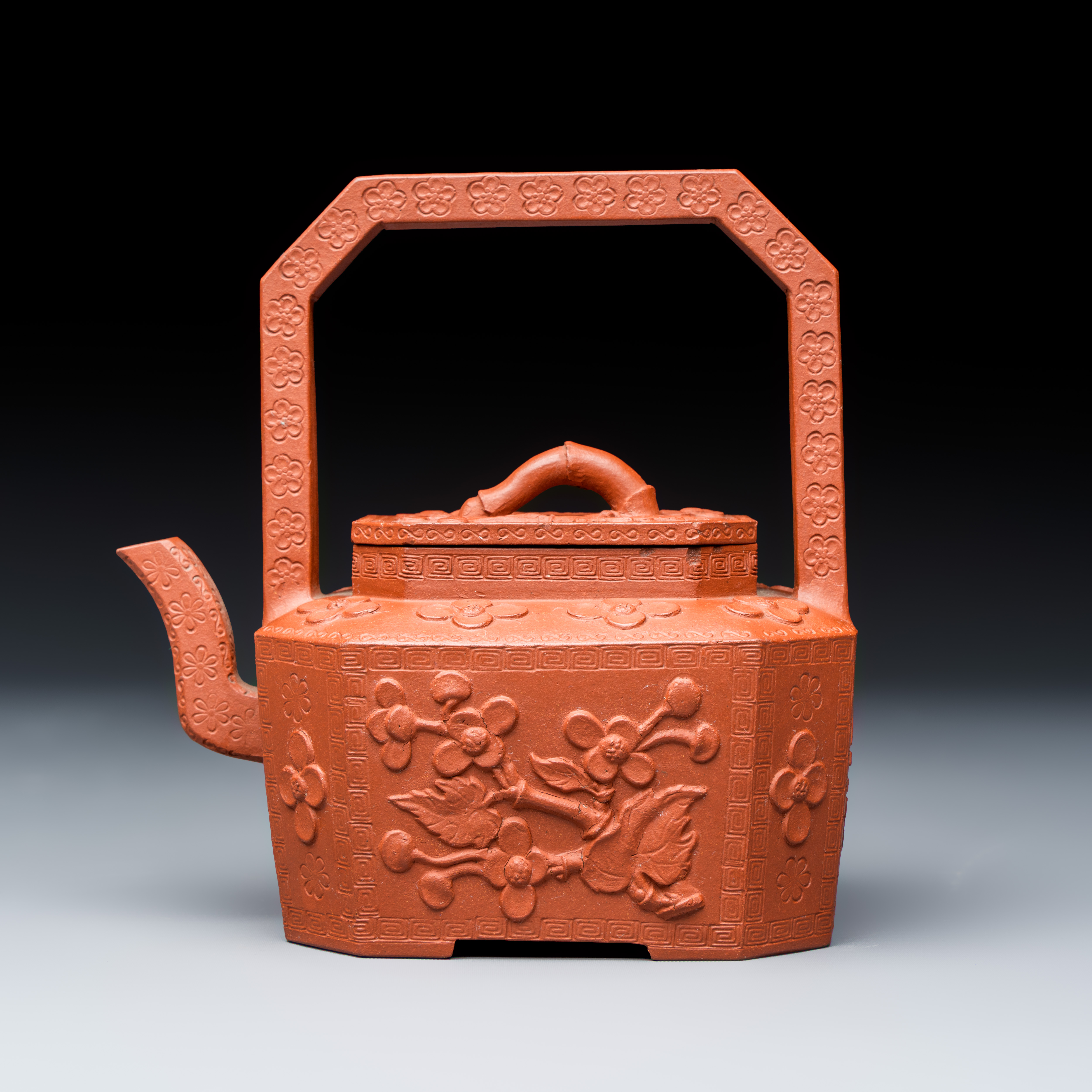 A Chinese Yixing stoneware 'Floral' teapot and cover — photo 2