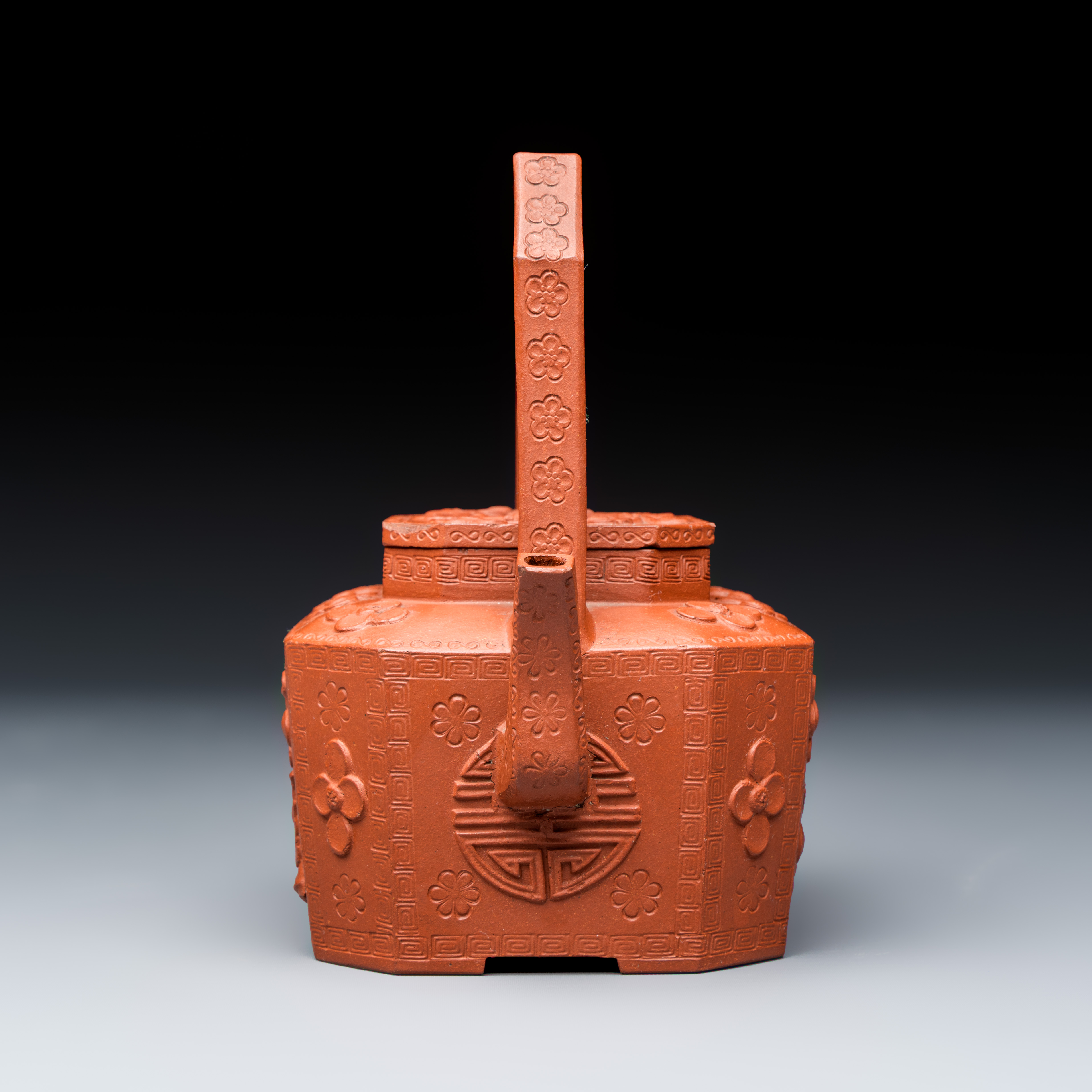 A Chinese Yixing stoneware 'Floral' teapot and cover — photo 5