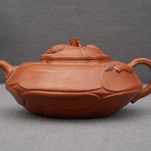 A Chinese Yixing stoneware flower-shaped teapot, Kangxi — photo 21