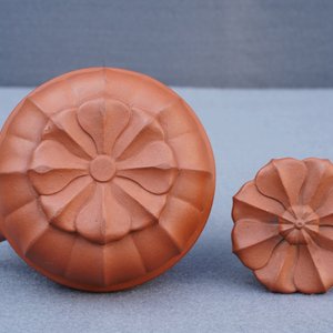 A Chinese Yixing stoneware flower-shaped teapot, Kangxi — photo 14