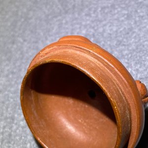 A Chinese Yixing stoneware lotus-shaped teapot and cover, Kangxi — 照片 15
