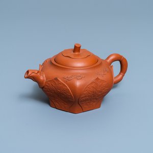 A Chinese Yixing stoneware lotus-shaped teapot and cover, Kangxi — photo 1