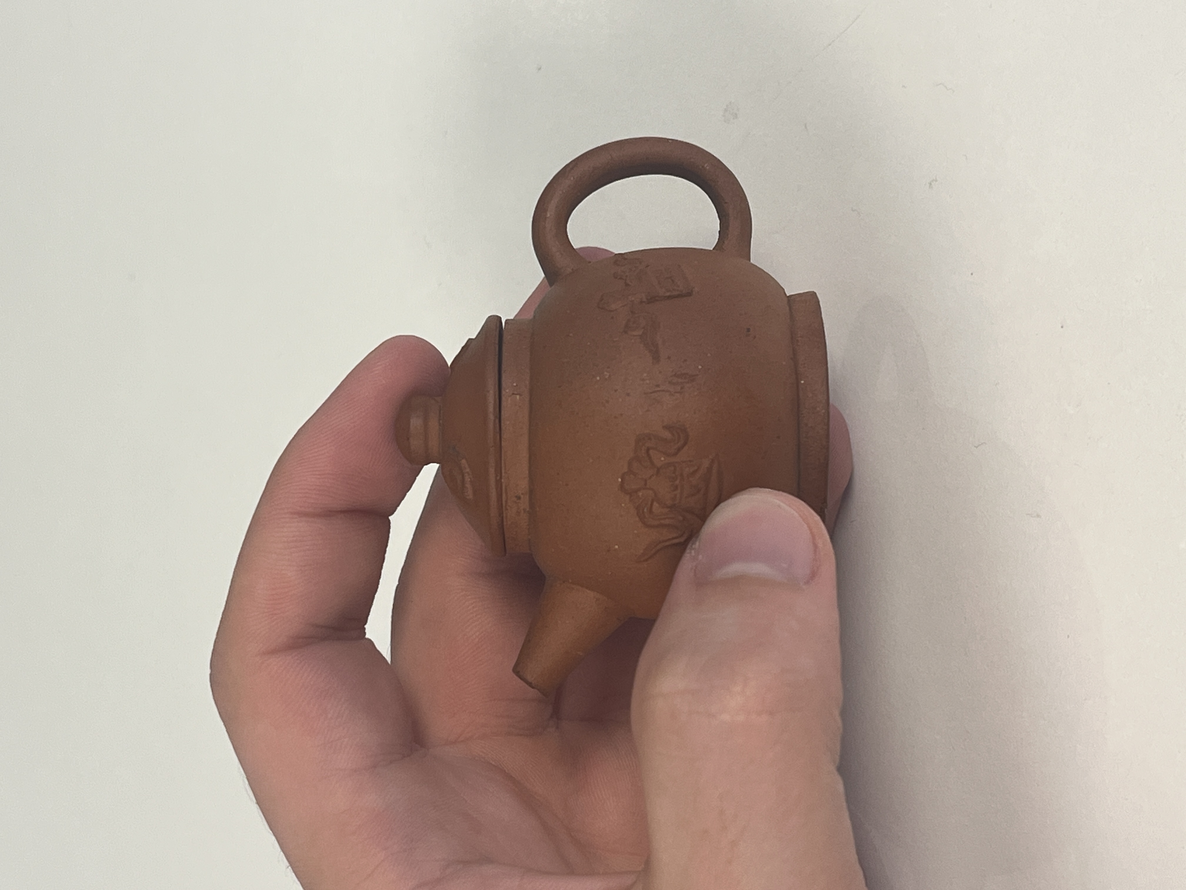 A Chinese Yixing stoneware miniature teapot — photo 1