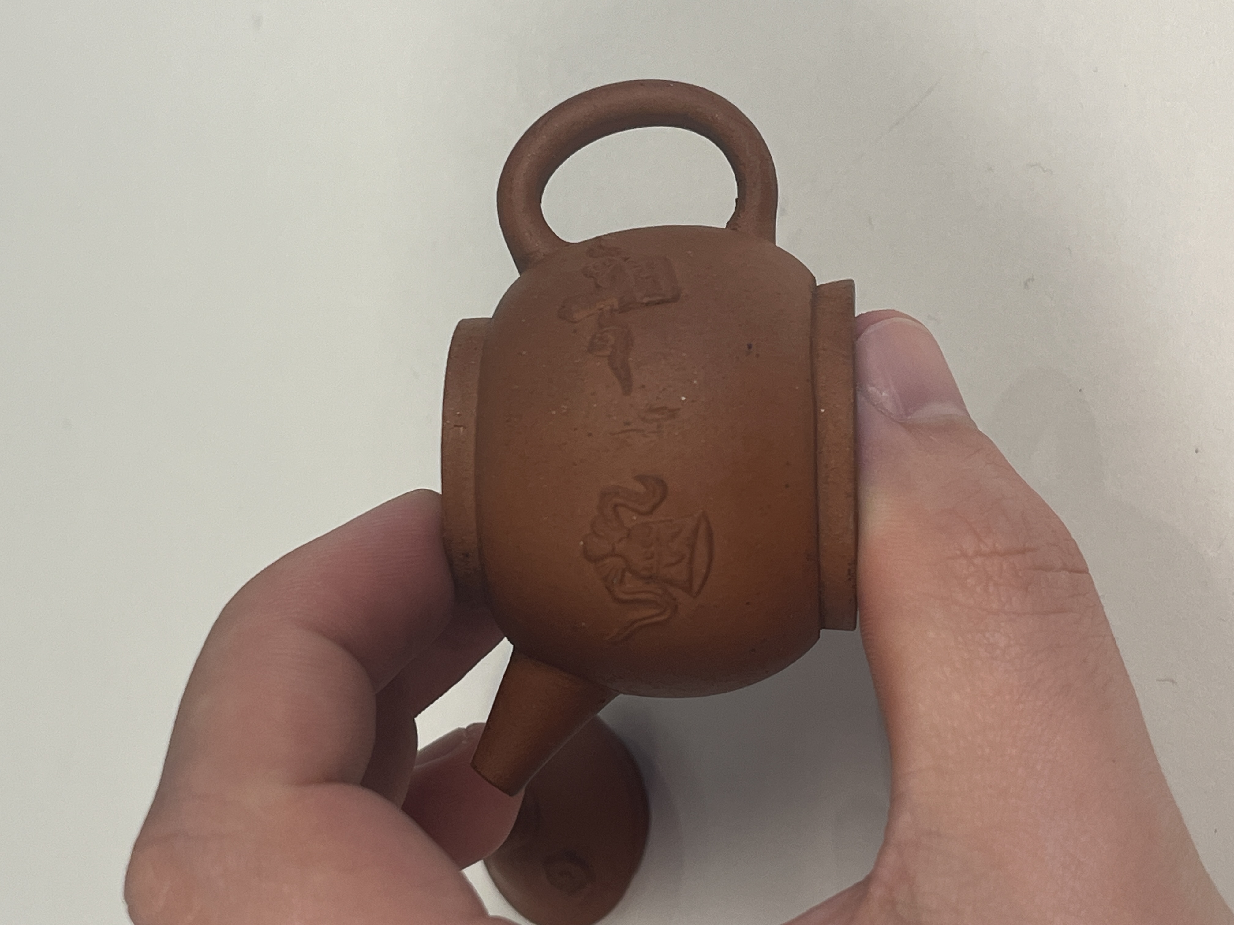 A Chinese Yixing stoneware miniature teapot — photo 2