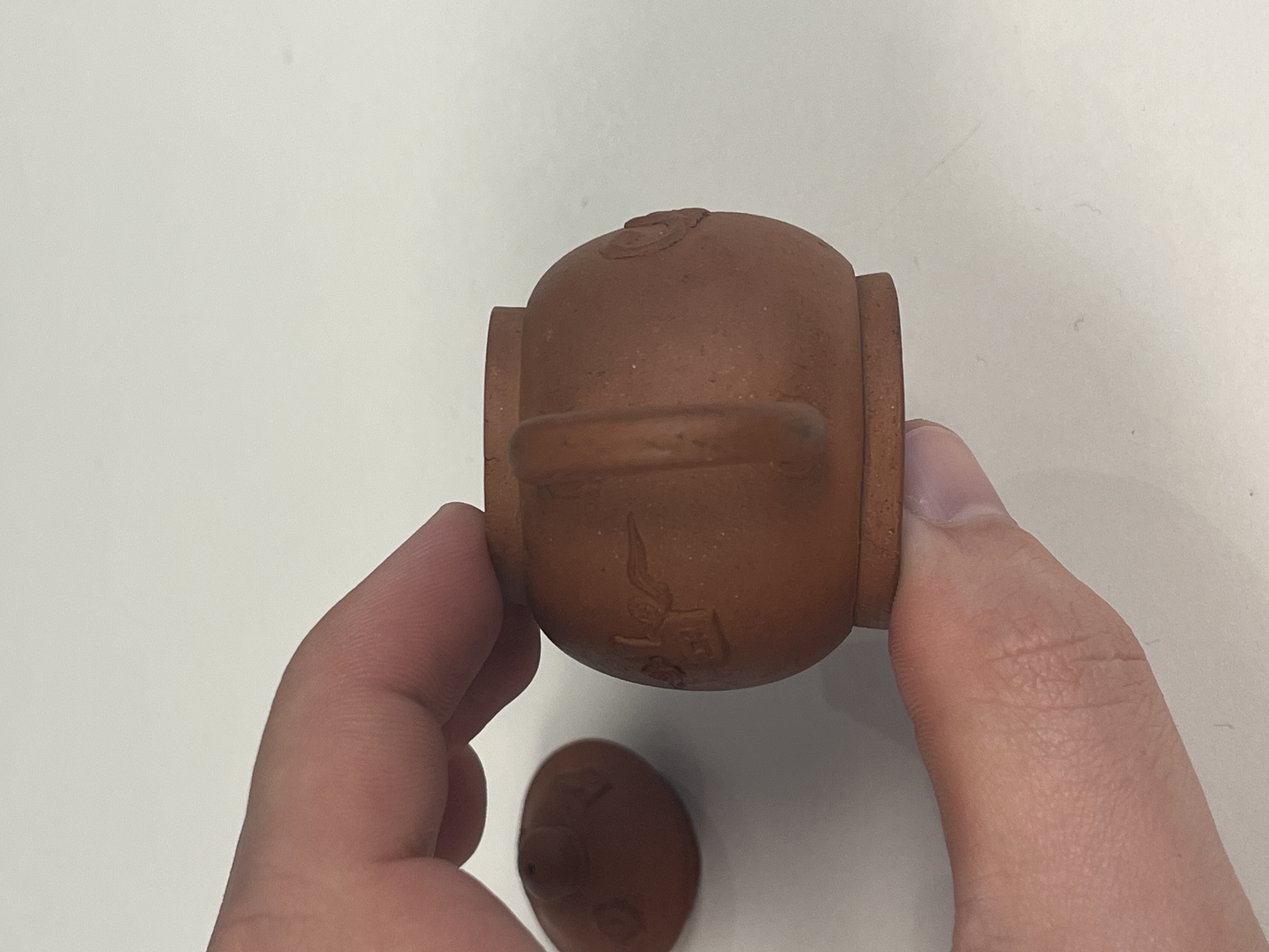 A Chinese Yixing stoneware miniature teapot — photo 3