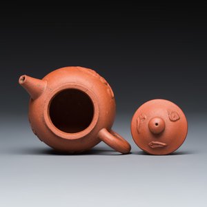 A Chinese Yixing stoneware miniature teapot — photo 6