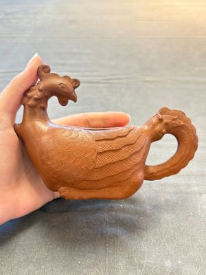 A Chinese Yixing stoneware 'phoenix' teapot, Kangxi — 照片 4