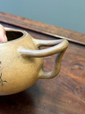 A Chinese Yixing stoneware 'Shipiao 石瓢' teapot, Ren Bonian 任伯年 signed, dated 1879 — photo 9