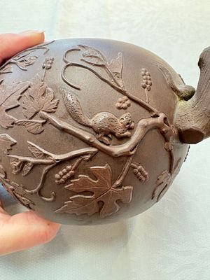 A Chinese Yixing stoneware 'squirrels among grape vines' teapot and cover, Kangxi — photo 8