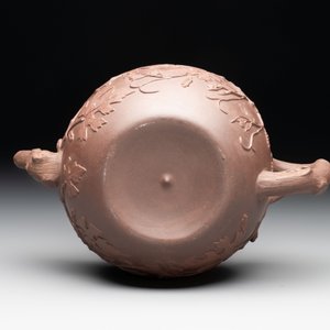 A Chinese Yixing stoneware 'squirrels among grape vines' teapot and cover, Kangxi — photo 6