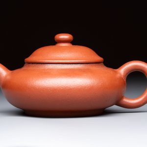 A Chinese Yixing stoneware teapot and cover, 18/19th C. — 照片 2