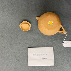 A Chinese Yixing stoneware teapot and cover, 18/19th C. — 照片 11