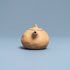 A Chinese Yixing stoneware teapot and cover, 18/19th C. — 照片 5