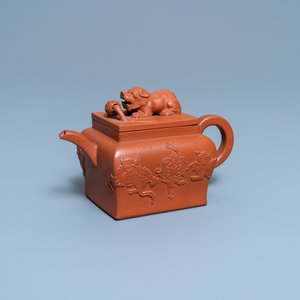 A Chinese Yixing stoneware teapot and cover, Kangxi — 照片 1