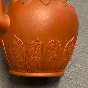 A Chinese Yixing stoneware teapot and cover, Kangxi — photo 14