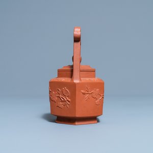 A Chinese Yixing stoneware teapot and cover, Kangxi — 照片 3