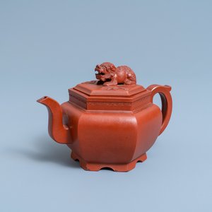 A Chinese Yixing stoneware teapot and cover, Kangxi — 照片 1