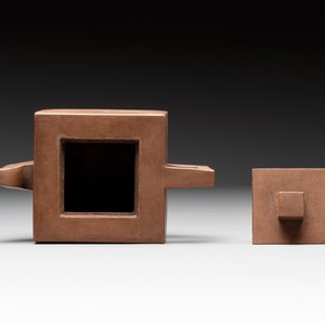 A Chinese Yixing stoneware teapot and cover, signed Hu Yaoting 胡耀庭, dated 1912 — 照片 6