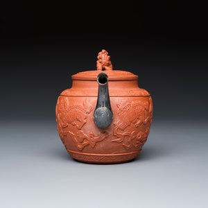 A Chinese Yixing stoneware teapot and cover with a silver spout — foto 4