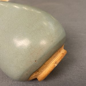 A Chinese 'yuhuchunping' junyao-glazed vase, probably Yuan or Song — photo 20