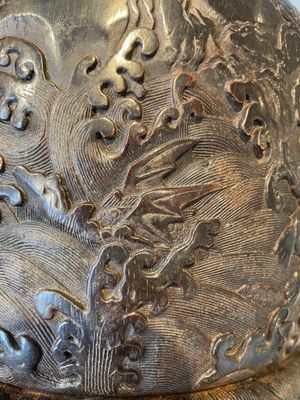 A Chinese Zitan wood 'chilong' brush pot, 17/18th C. — 照片 12