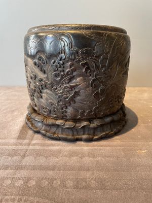 A Chinese Zitan wood 'chilong' brush pot, 17/18th C. — 照片 3