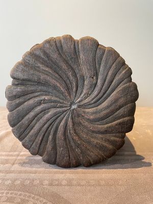 A Chinese Zitan wood 'chilong' brush pot, 17/18th C. — 照片 7