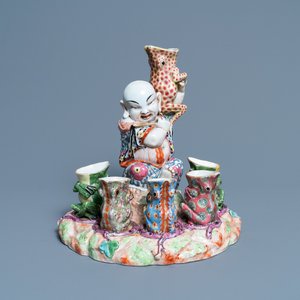 A chinoiserie group, Bayeux porcelain, France, 19th C. — 照片 1