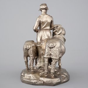 A Christofle et Cie. silver-plated bronze group of a girl with a sheep and a ram, 19th C. — 照片 3