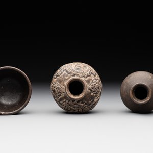 A collection of 11 Chinese and South-East Asian monochrome wares, 15th C. and later — photo 12