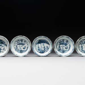 A collection of 11 Chinese blue and white wares, Ming — photo 2