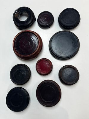 A collection of 111 Chinese wooden stands, 19/20th C. — photo 1