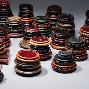A collection of 111 Chinese wooden stands, 19/20th C. — photo 4