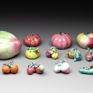 A collection of 12 Chinese famille rose fruit models, including a peach-shaped box and cover, 19th C. — photo 1