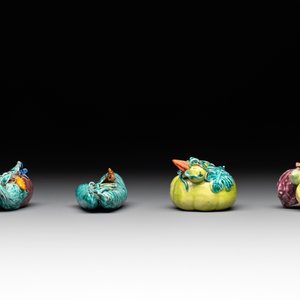 A collection of 12 Chinese famille rose fruit models, including a peach-shaped box and cover, 19th C. — photo 15