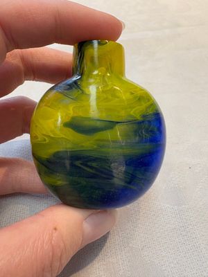 A collection of 12 Chinese glass snuff bottles, 19/20th C. — foto 3