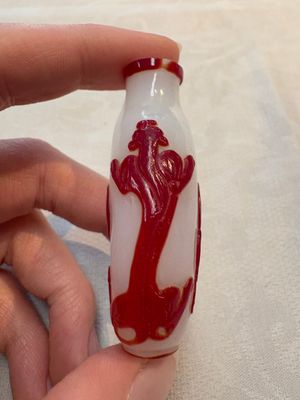 A collection of 12 Chinese glass snuff bottles, 19/20th C. — foto 40
