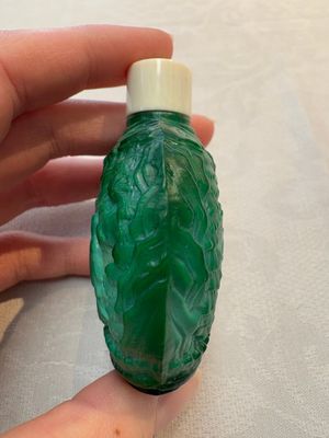 A collection of 12 Chinese glass snuff bottles, 19/20th C. — foto 50