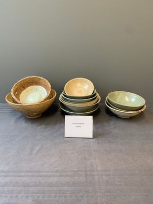 A collection of 12 Chinese monochrome wares, including a kiln waste, Fujian kilns, Song/Ming — foto 1