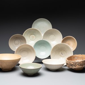 A collection of 12 Chinese monochrome wares, including a kiln waste, Fujian kilns, Song/Ming — foto 1