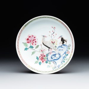 A collection of 12 pieces Chinese famille rose, vert and Imari-style cups and saucers, Yongzheng/Qianlong — photo 3