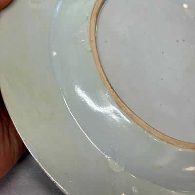 A collection of 13 Chinese famille rose 'Landscape' plates and dishes — 照片 75