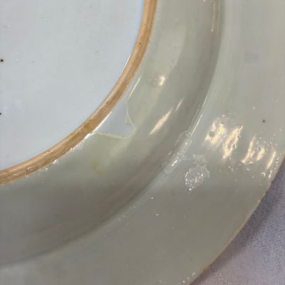 A collection of 13 Chinese famille rose 'Landscape' plates and dishes — 照片 76