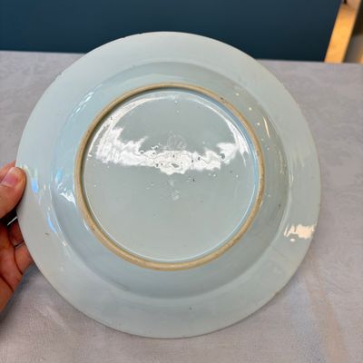 A collection of 13 Chinese famille rose 'Landscape' plates and dishes — 照片 85