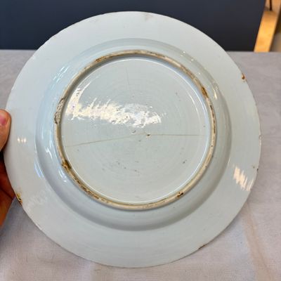 A collection of 13 Chinese famille rose 'Landscape' plates and dishes — 照片 97